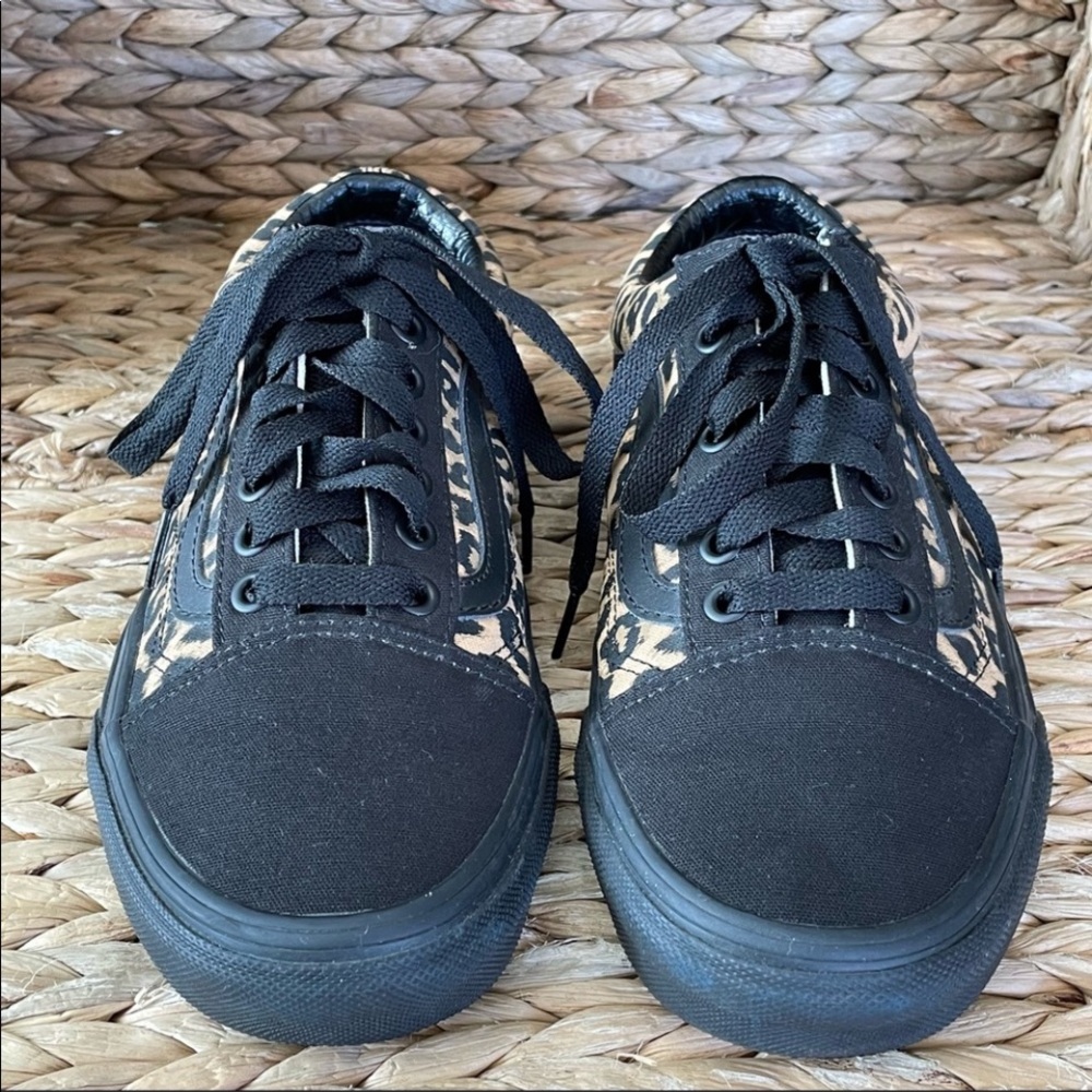 Vans Leopard Animal Print Sneakers - Picture 2 of 8